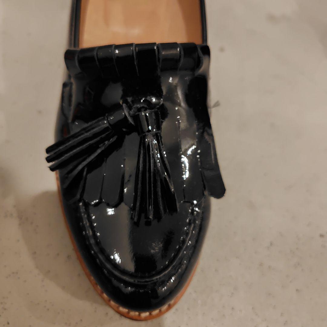 BONTRE 厚底キルトタッセルエナメルローファー ブラック 24.5cm