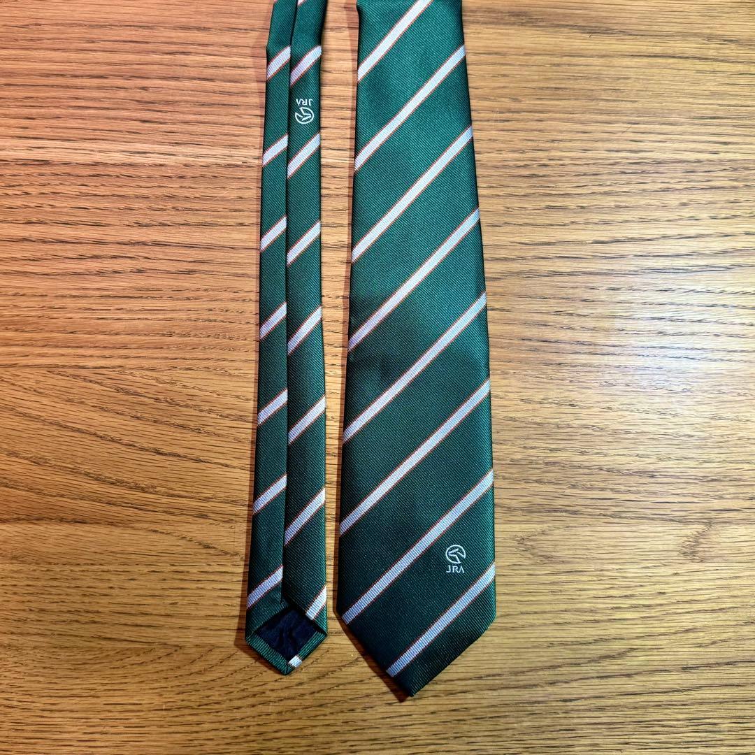 大昔のJRA 🌾 場外馬券場WINSの警備員のネクタイ 日本中央競馬