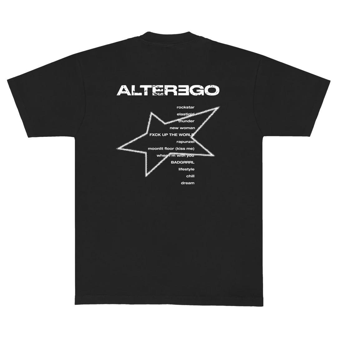 LISA Alter Ego Tシャツ【XLサイズ】 - メルカリ