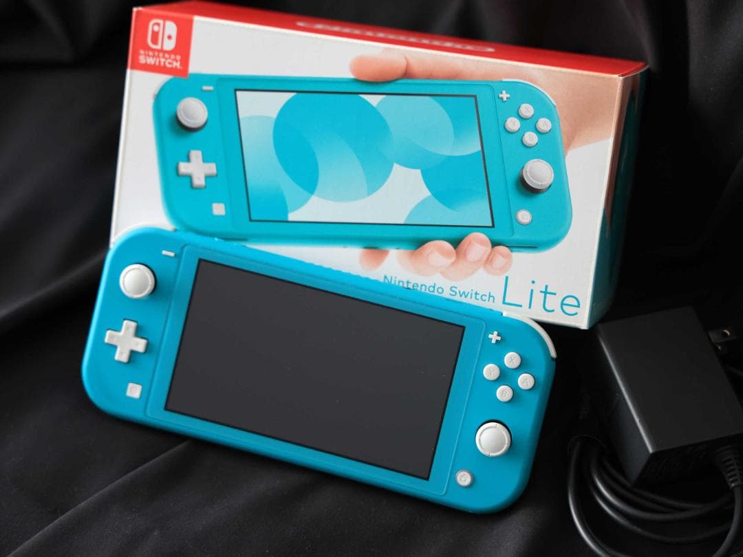 Nintendo Switch Lite ターコイズ（箱・ACアダプター付き） Nintendo Switch Lite ターコイズ ACアダプター・外箱付き Nintendo