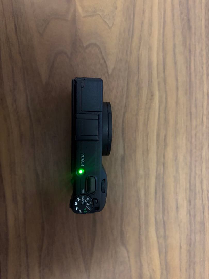 □ RICOH GR DIGITAL III 箱付きフル S数475回 - メルカリ