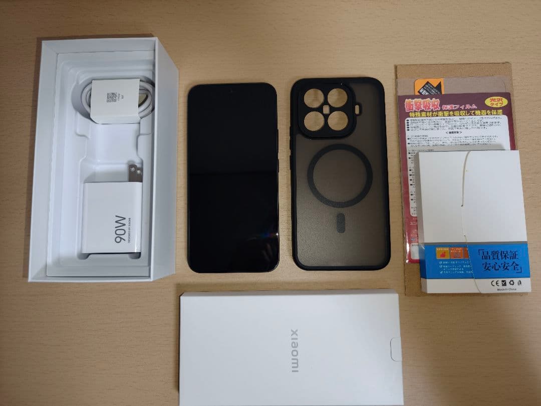 【美品】国内版 Xiaomi 15T Pro 1TB ブラック+ケース、フィルム 美品】国内版 Xiaomi 15T pro 1TB ブラック+ケース、フィルム Xiaomi