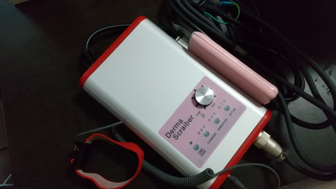 Derma Scraber 美顔器 品切れ続出！「medicube」の美顔器に新製品、新作毛穴ケアクリームも