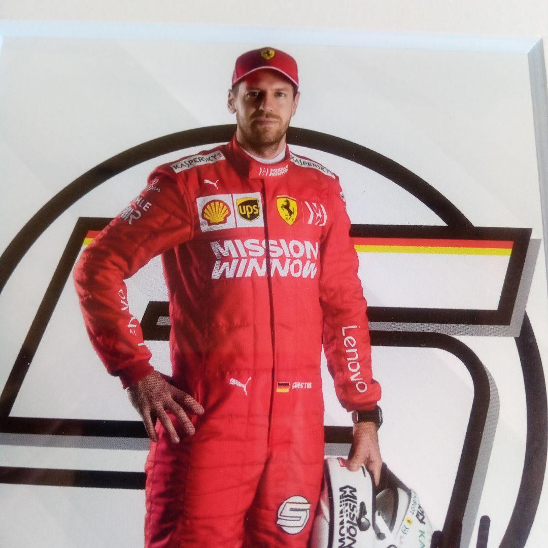 F1フェラーリ.セバスチャンベッテル直筆サイン入ドライバーズカード