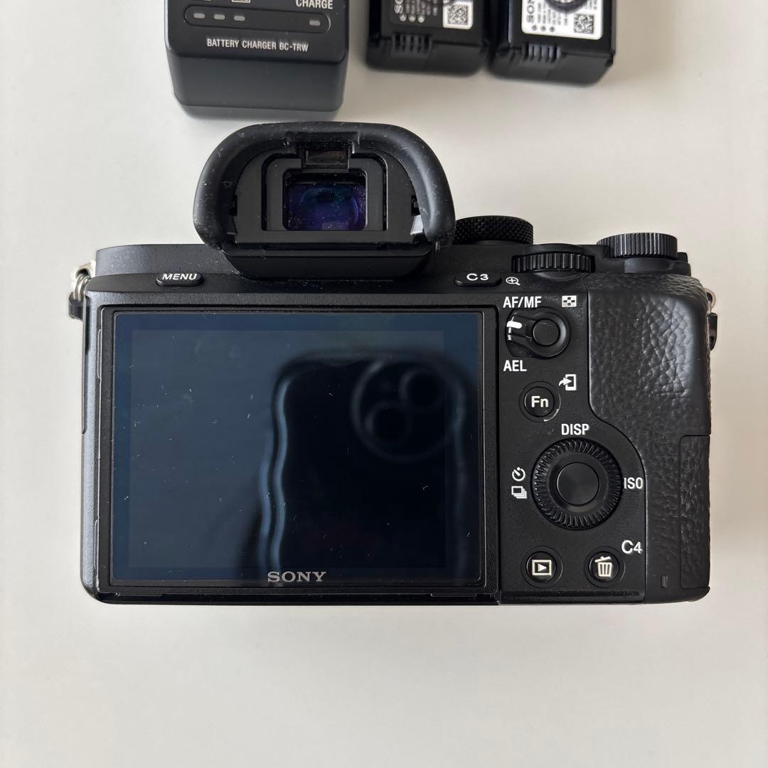 Sony α7 II ILCE-7M2K 本体 + バッテリー2個 + 充電器 - メルカリ