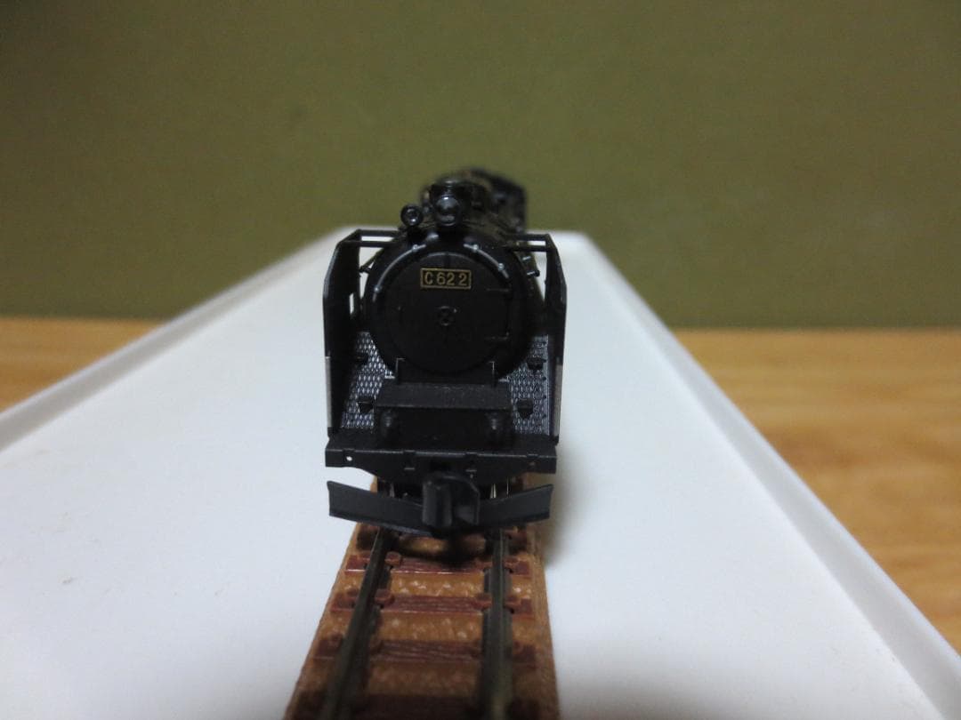 NゲージC62型蒸気機関車（2号機）と客車オユ10