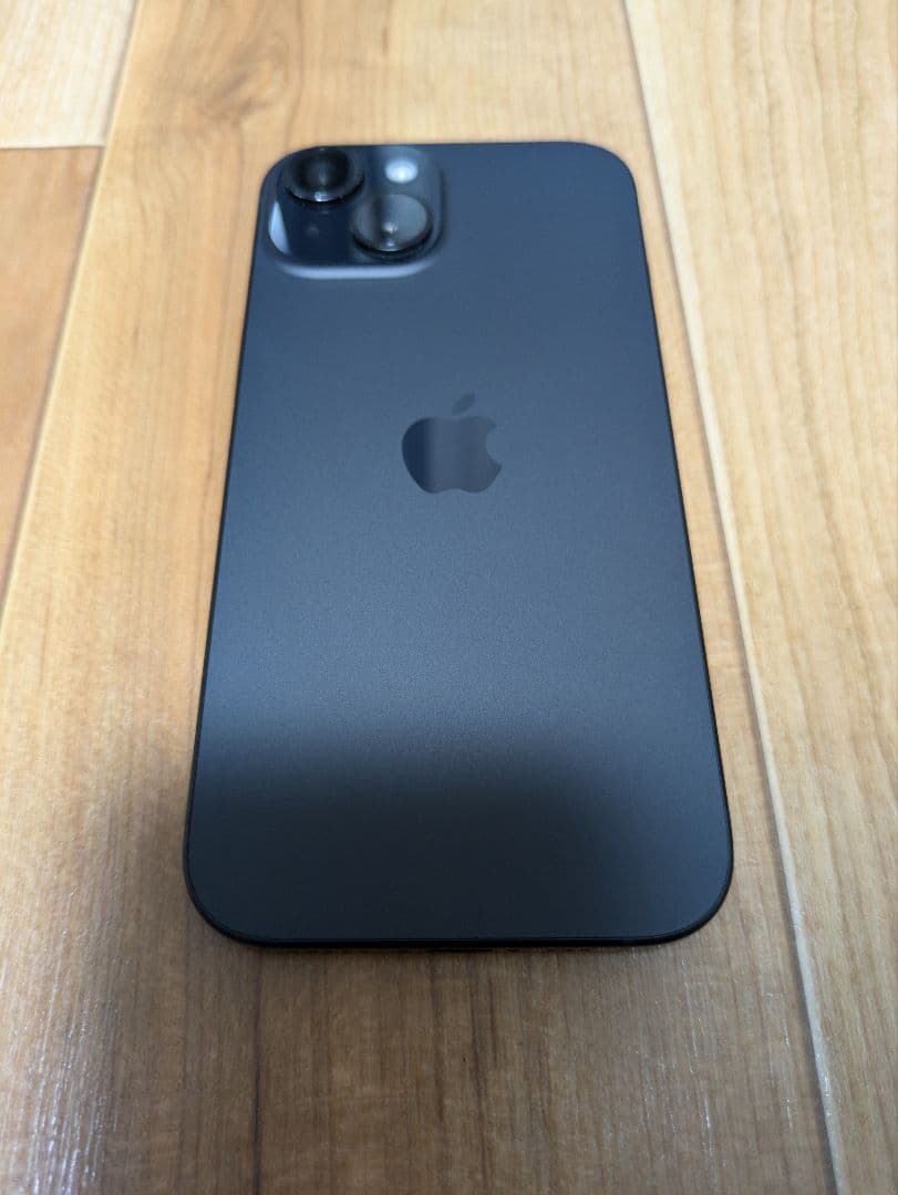 iPhone 15 128GB ブラック SiMフリー スターターセット