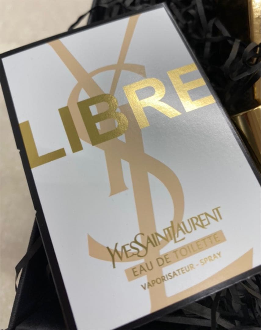 値下げYSLギフトBOX 口紅3本 香水 ギフトセット - メルカリ