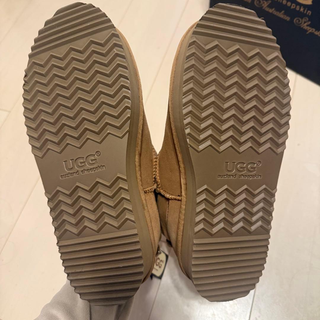 新品未使用 UGG ウルトラミニ プラットフォーム チェスナット EU40 箱