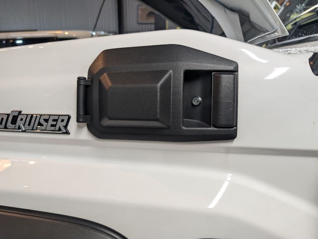 m*a様 ランクル70再再販(GDJ76W) 尿素リッドカバー 鍵付き加工 - メルカリ