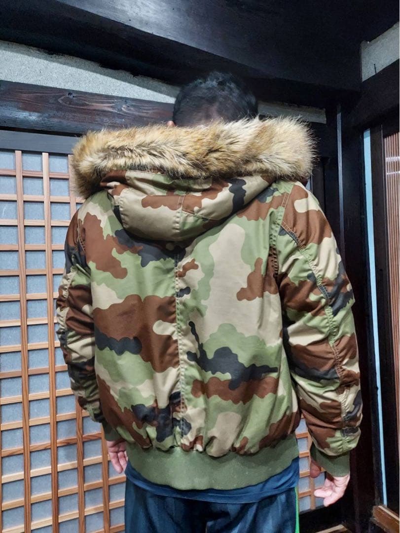 adidas original 迷彩 ダウンジャケット Mサイズ - メルカリ