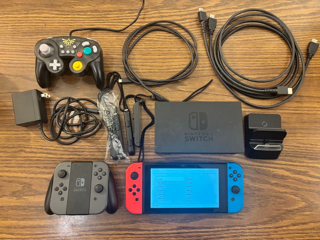 switch 本体＋ゼルダコントローラなど ゼルダの伝説 ブレワイ』デザインのSwitch用コントローラーが6月27日に