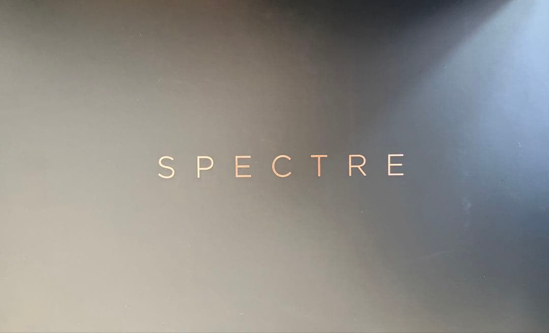 N*B様 HP Spectre 13.3インチ アッシュブラック 精悍でカッコイイ！HP Spectre 13-af000 アッシュブラックの外観