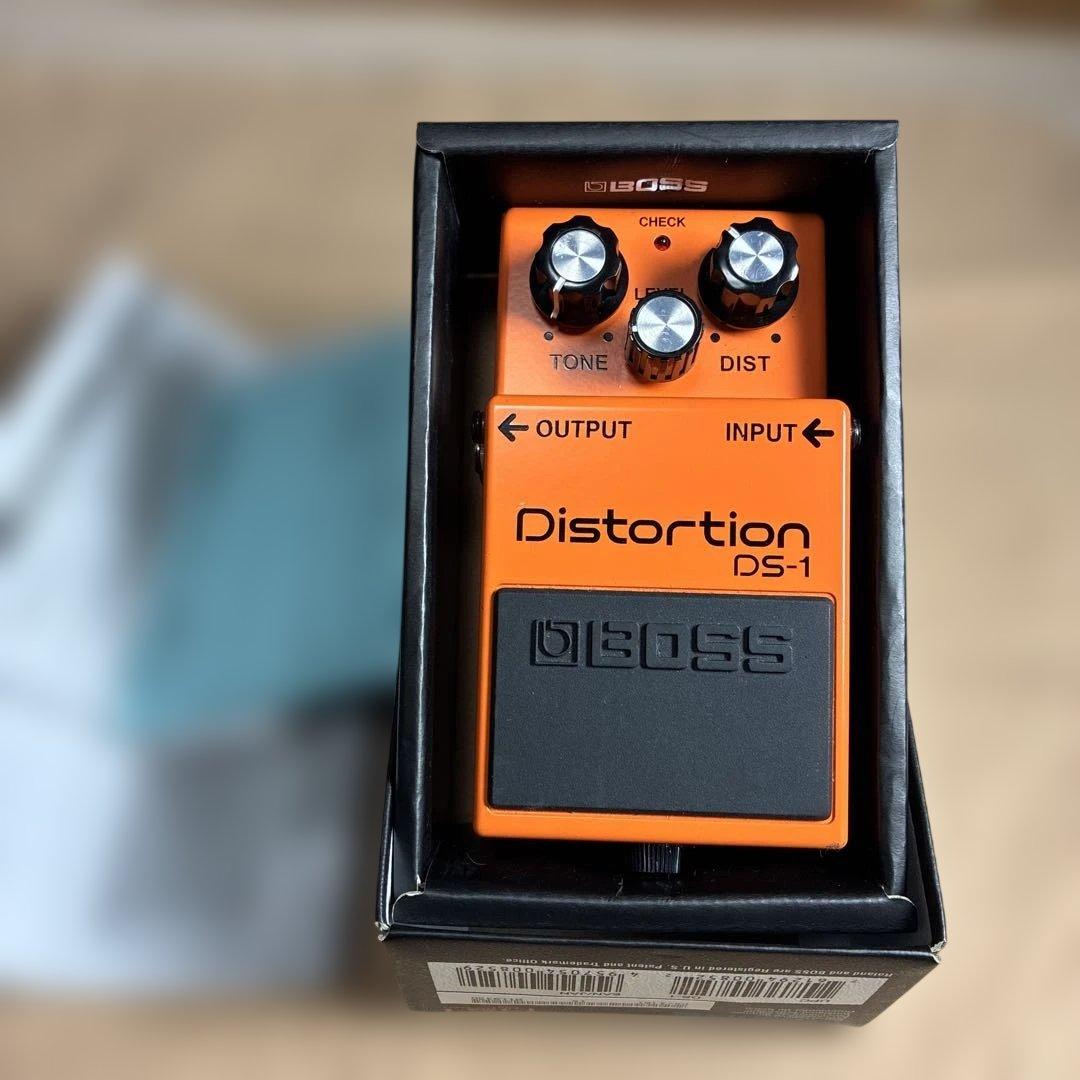 BOSS DS-1 ディストーションペダル - メルカリ