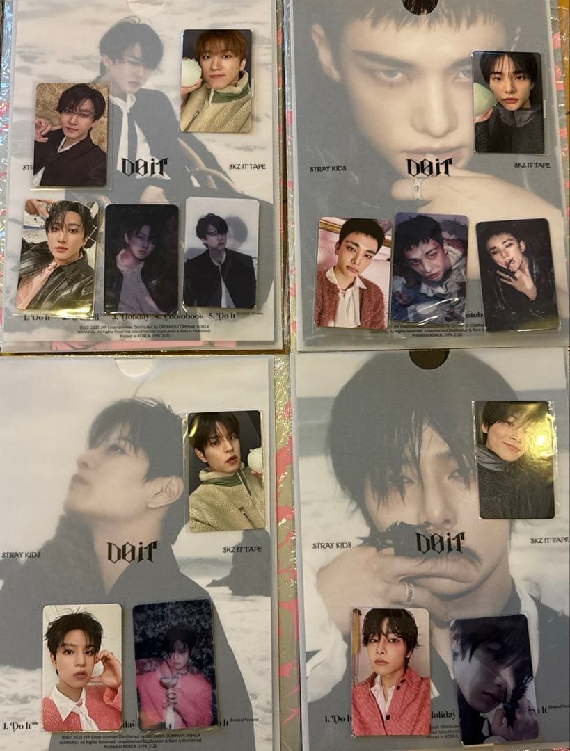 Stray Kids DOIT CD8枚セット メンバーポスターコンプリート他 - メルカリ