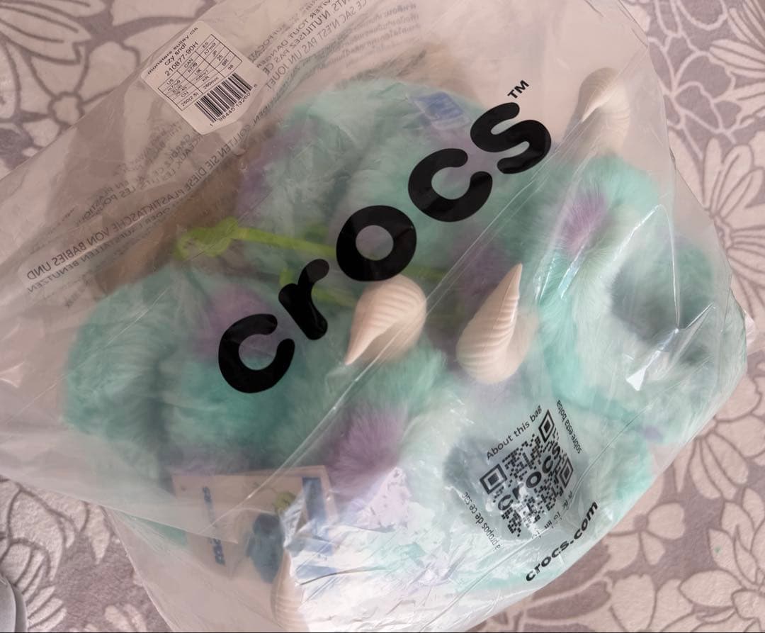 新品 ディズニー クロックス モンスターズインク サリー 25cm - メルカリ