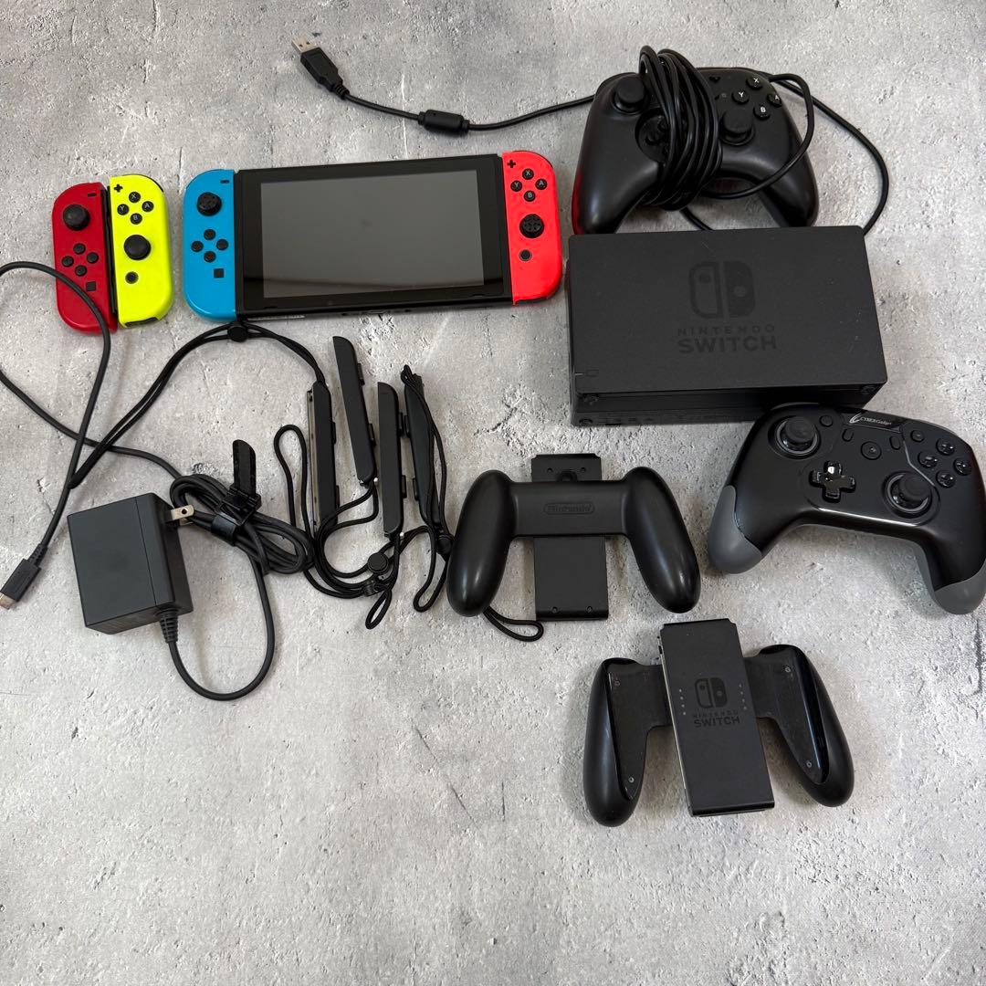 Nintendo Switch 赤/青 本体 Joy-Con セット　スイッチ Amazon.com: Nintendo Joy-Con (L) neon red / (R) neon Blue : Video