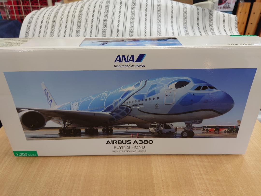 全日空商事 1/200 ANA AIRBUS A380 フライングホヌ1号機 - メルカリ