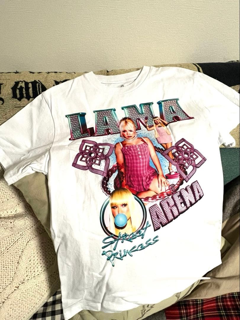 LANA ARENA TOUR 2025 Tシャツ Mサイズ ショッパー付き - メルカリ