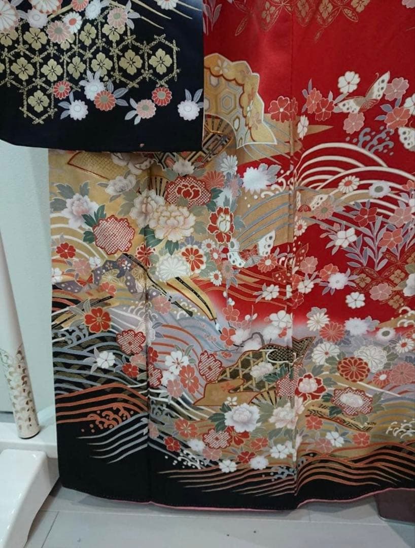 中古品】振袖・エンジ下黒波【b232】/成人式/卒業式/結婚式/｜中古