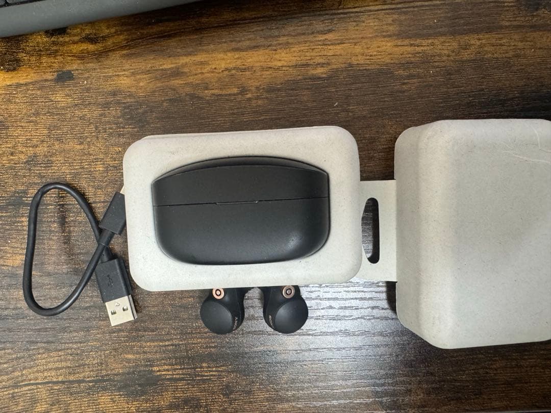 SONY ワイヤレスイヤホン WF-1000XM4 ブラック 充電ケース付き Amazon.co.jp: ソニー ワイヤレスノイズキャンセリングイヤホン WF