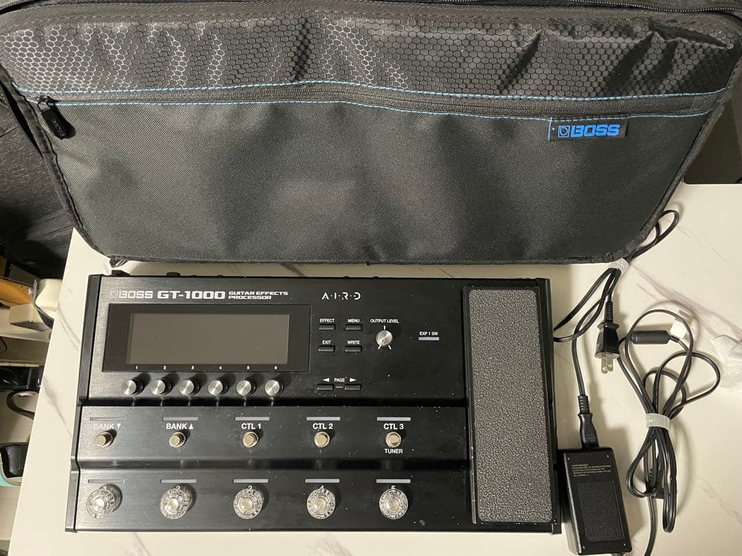 BOSS GT-1000 ソフトケースorハードケース付き BOSS GT-1000』の持ち運び用ケース3選 | デジタル派ギタリストの機材