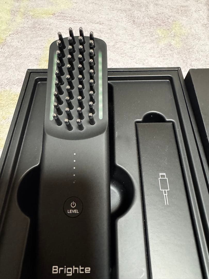 Brighte エレキスカルプブラシ USB充電式 Brighte（ブライト） エレキブラシ プラス ブラシ型 美顔器 頭皮ケア