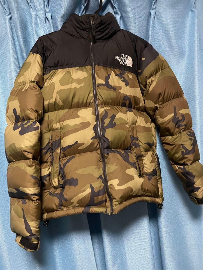 美品】ノースフェイスヌプシ迷彩ダウンジャケット - メルカリ