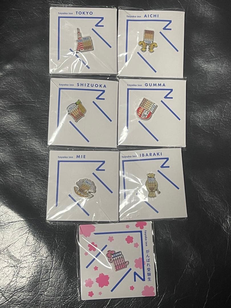 東横イン　ピンバッジセット 8個　含がんばれ受験生サクラピン 東横イン ピンバッジ（がんばれ受験生・京都・大阪・三重）＆クリア