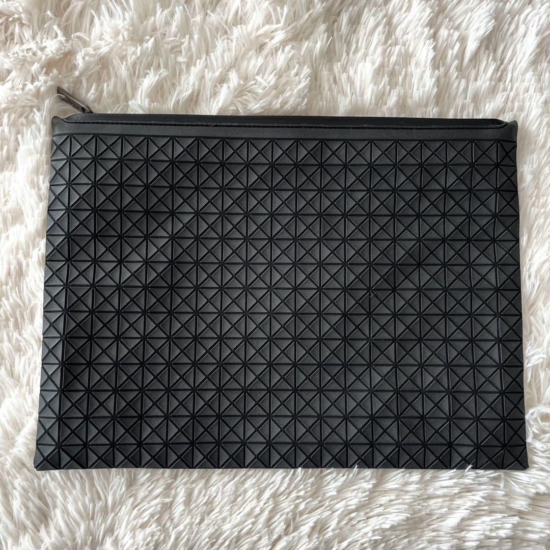 極美品 バオバオ イッセイミヤケ オーガナイザー クラッチバッグ