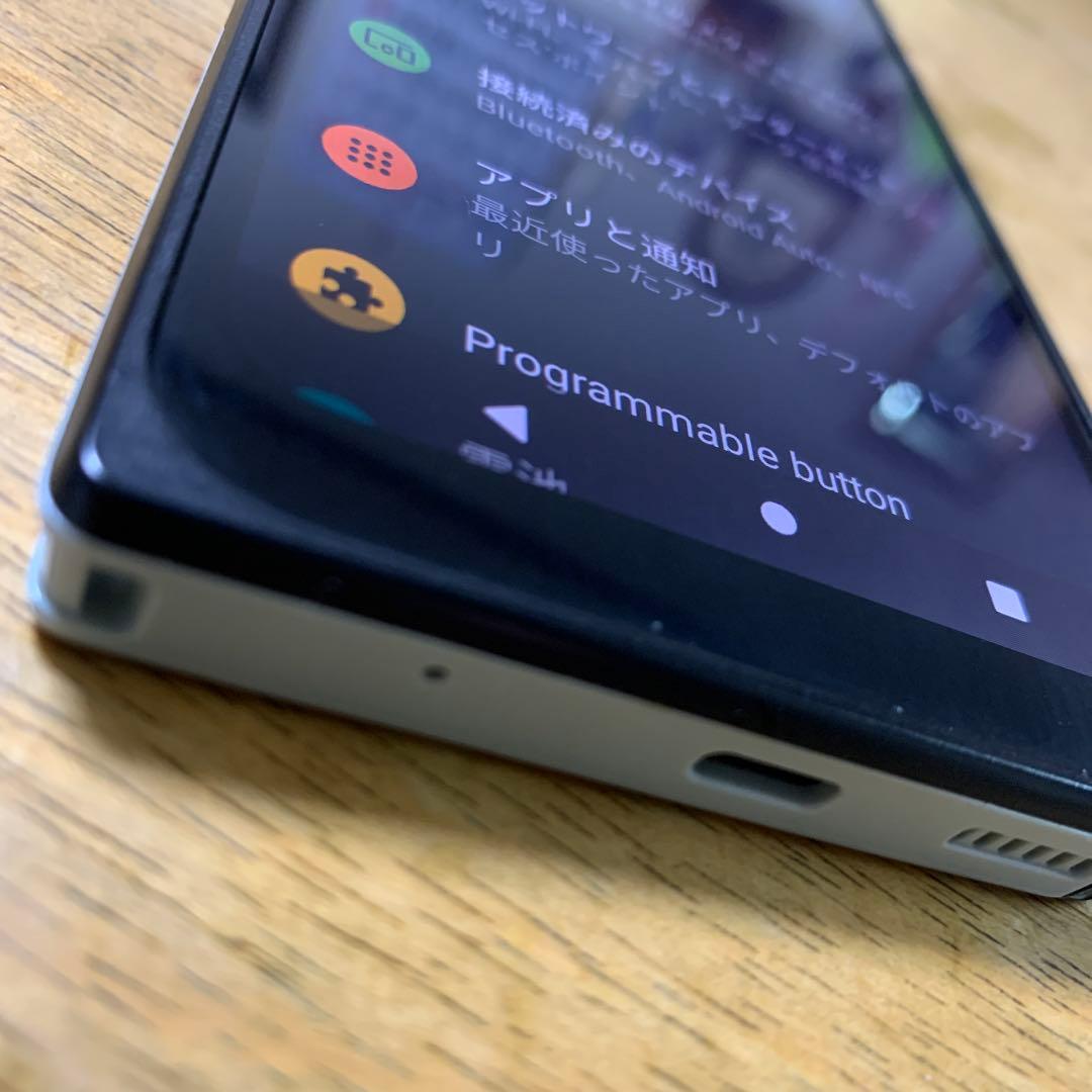 ☆激レア！Motorola Defy SIMフリー - メルカリ