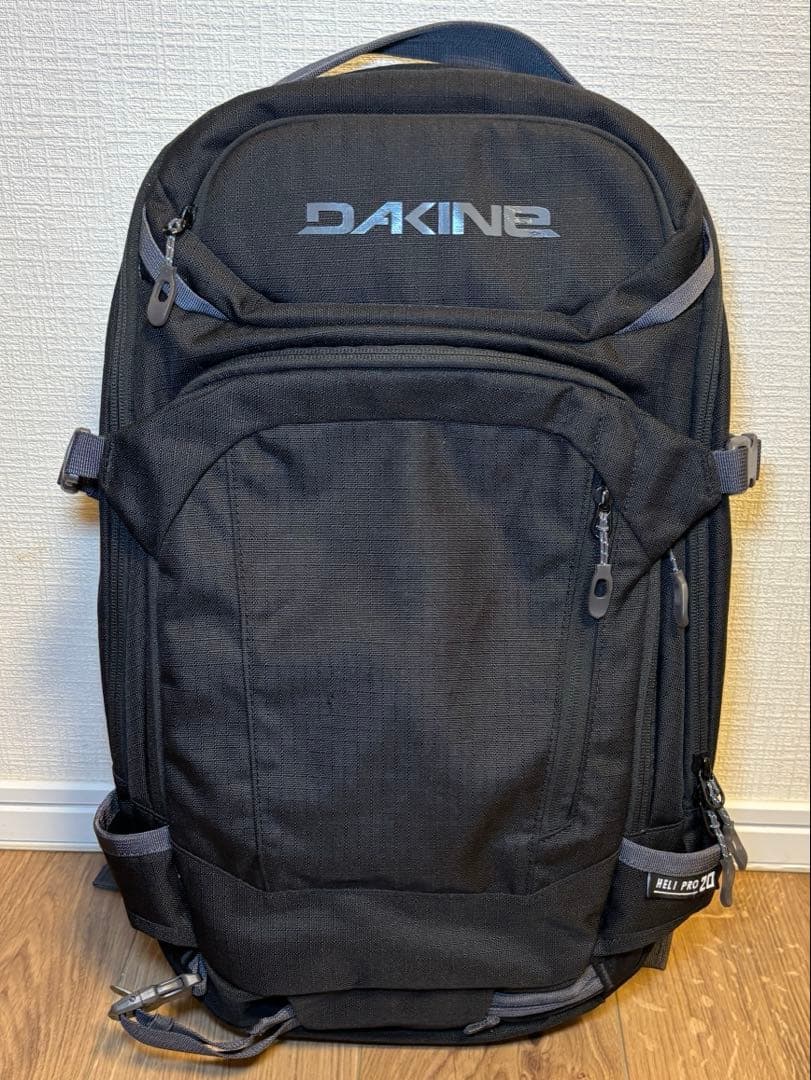 中古 DAKINE HELIPRO 20L BLK ダカイン ヘリプロ Amazon.co.jp: Dakine Heli Pro バックパック 20L - ブラック