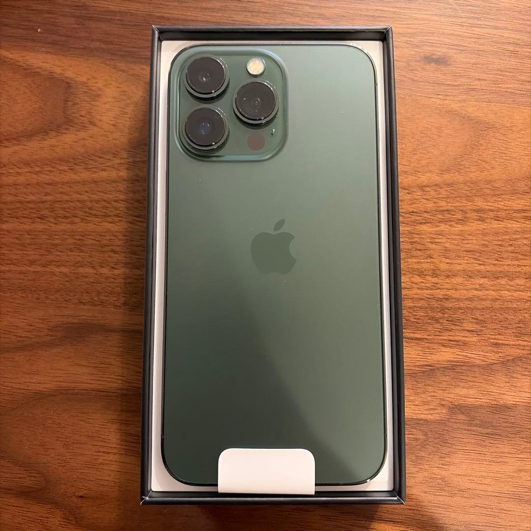 iPhone 13 Pro アルパイングリーン 512GB SIMフリー - メルカリ