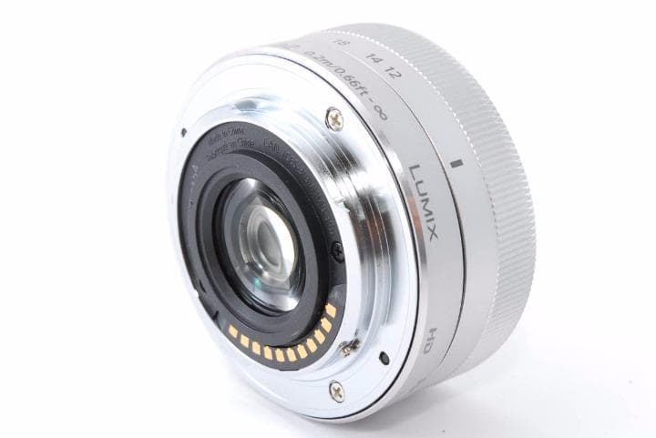 軽量コンパクト LUMIX G VARIO 12-32mm F3.5-5.6