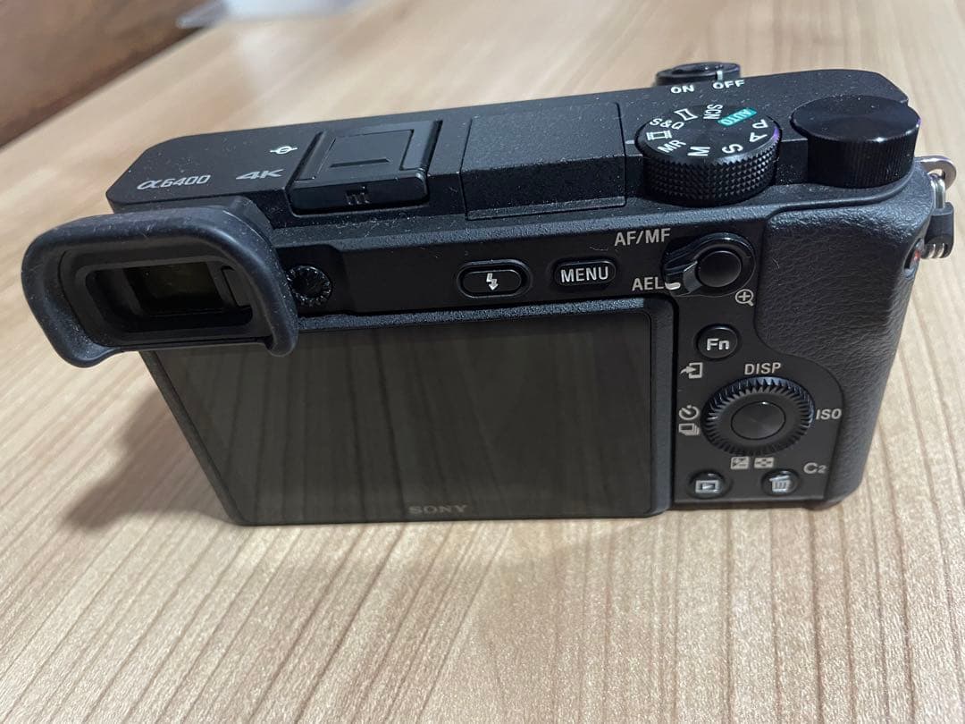 《美品》SONY α6400 ボディ本体+レンズキット ソニー ミラーレス一眼