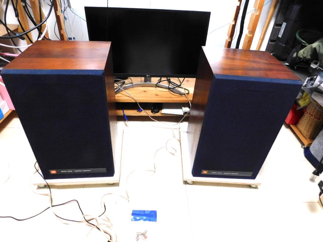 JBL Model 4301B　目立つキズのない美品　音出し確認済 JBL 4301Bというスピーカーについて（その壱）｜Satoshi Horibe