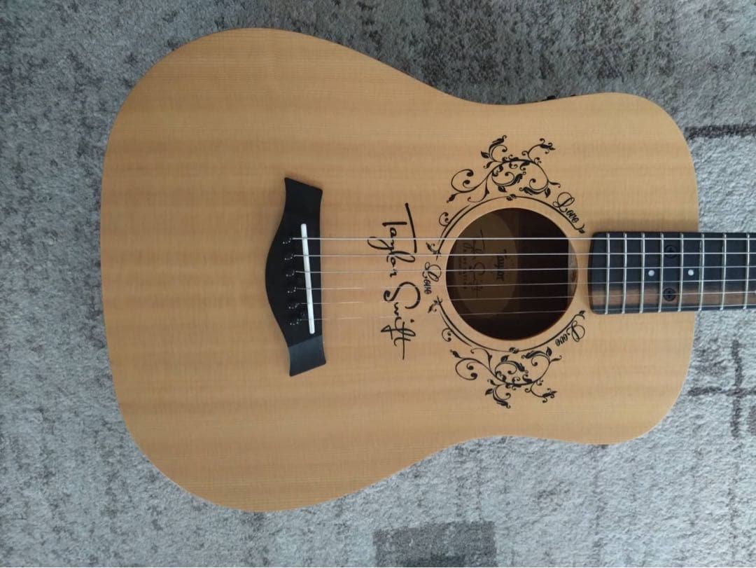 ギター Taylor Swift Baby Taylor -e