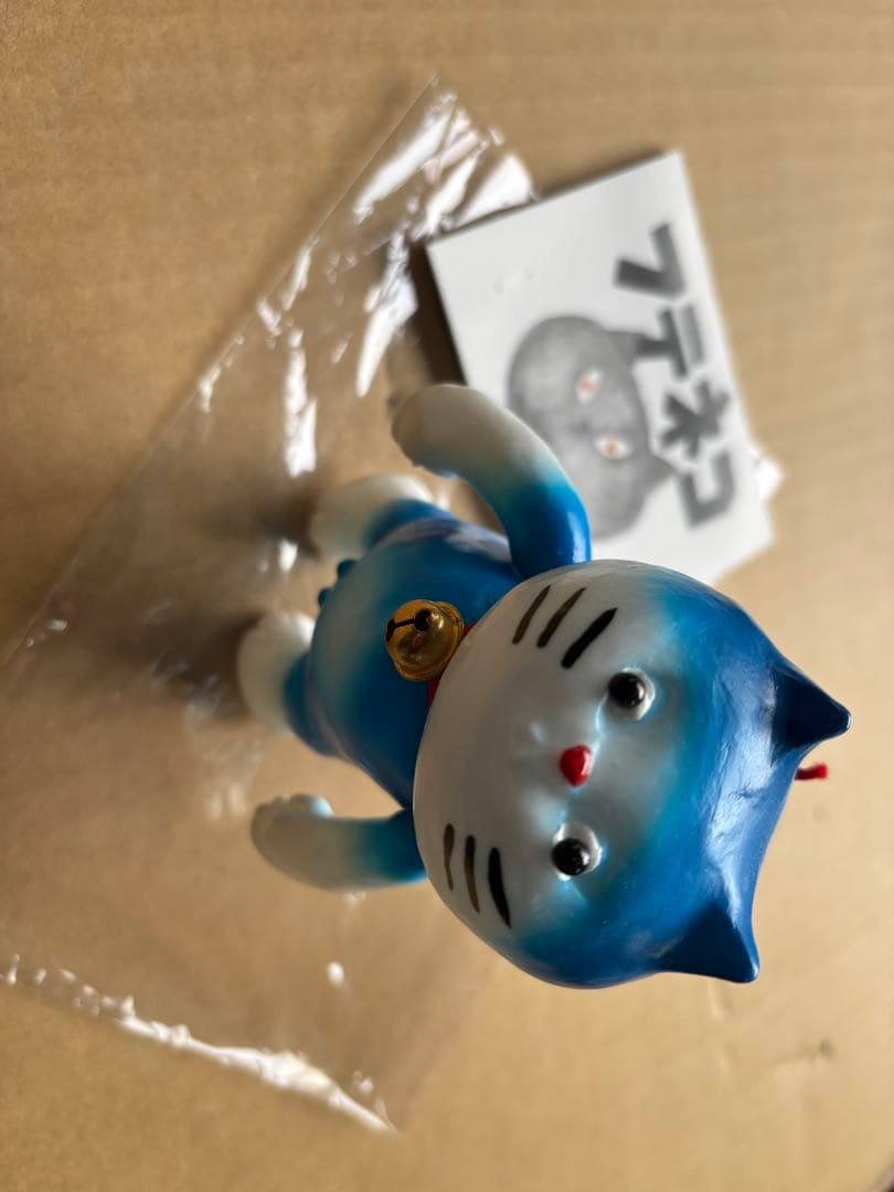 mainagamoto(ナガモトマイ) x Longneck フテネコ白成型/青 楽天市場】mainagamoto(ナガモトマイ) x Longneck フテネコ? 白成型/青