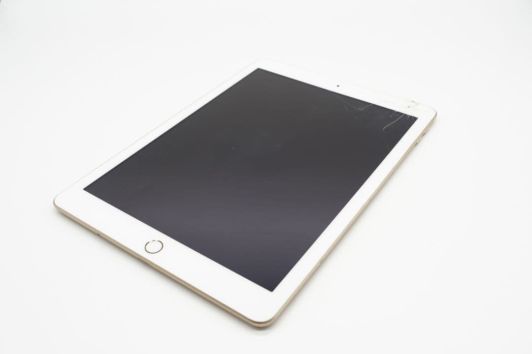 iPad 第5世代 A1823 ジャンク - メルカリ