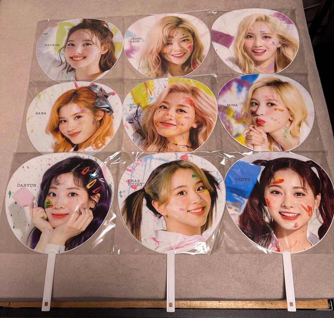 TWICEうちわFanfare 9種まとめ売りセット トゥワイス - メルカリ