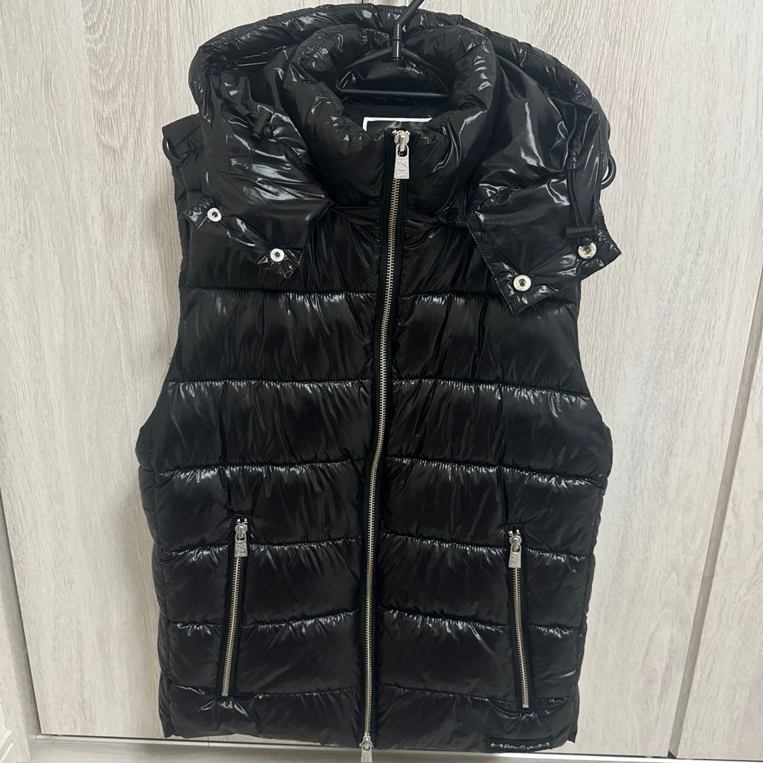 アダムスジャグラー ／ ダウンベスト - メルカリ