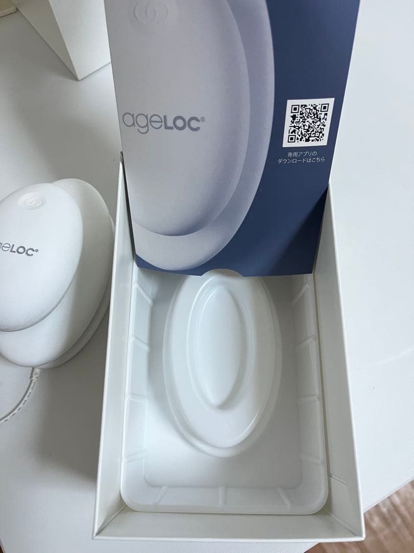 り*な様 ［美品箱あり✨］ageLOC WellSpa iO エステ・マッサージ