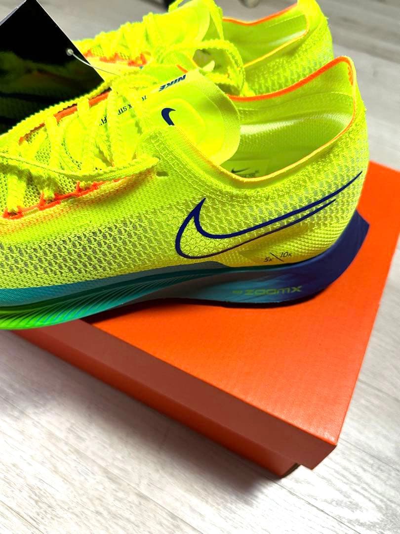 新品未使用　ナイキストリークフライ　25.0cm【匿名配送】