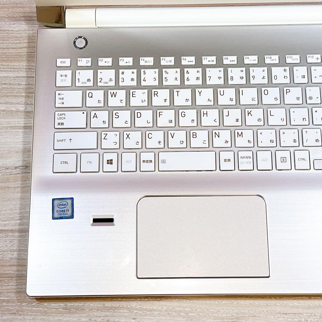新品SSD✨7世代Corei7✨メモリ16GB✨カメラ✨すぐ使えるノートパソコン