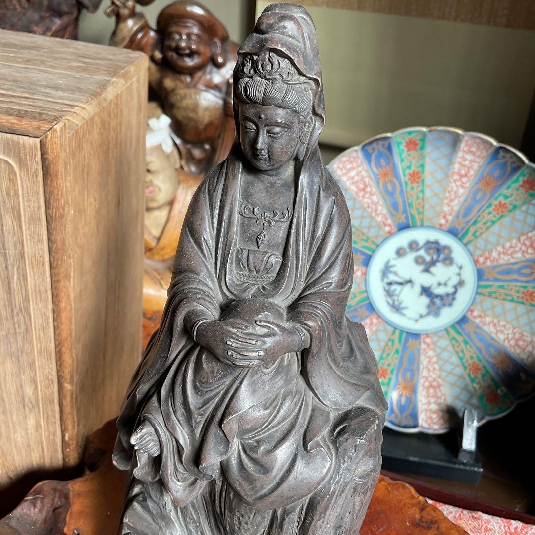 備前伊部焼巖上腰掛観音像 今まで見た事無い繊細な造り 大幅値下げ