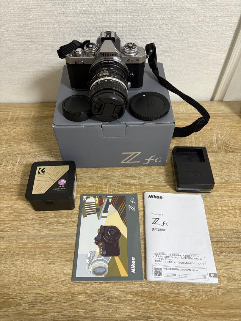 Nikon Z fc ミラーレス一眼 レンズキット付属品付 ニコン（Nikon） (6点セット)ニコン ミラーレス一眼カメラ Z fc 16-50