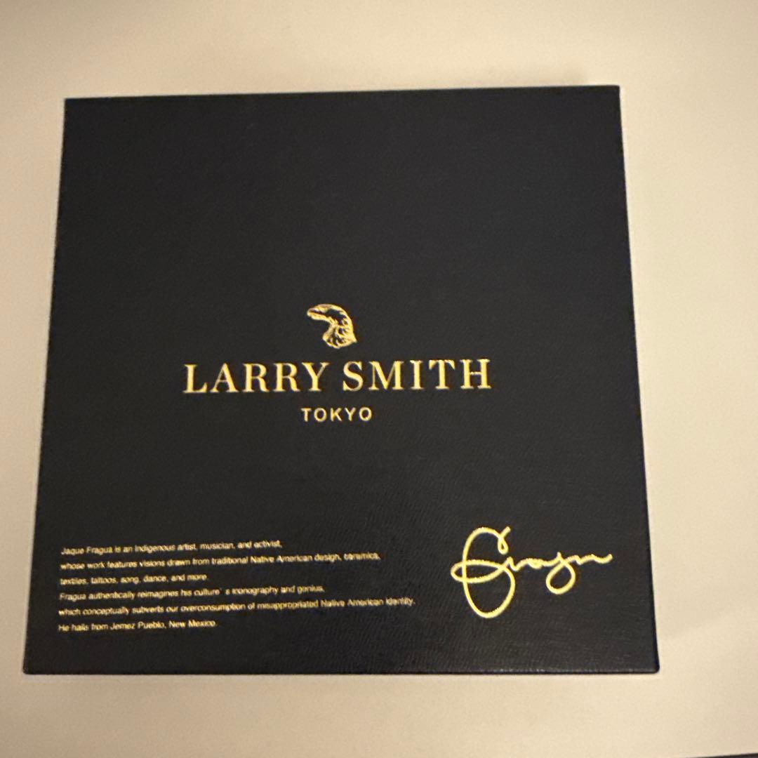 LARRY SMITH TOKYO ロゴ入りアイテム LARRY SMITH Meguro Store 直営店 東京都目黒区五本木2-25-10 03-5794