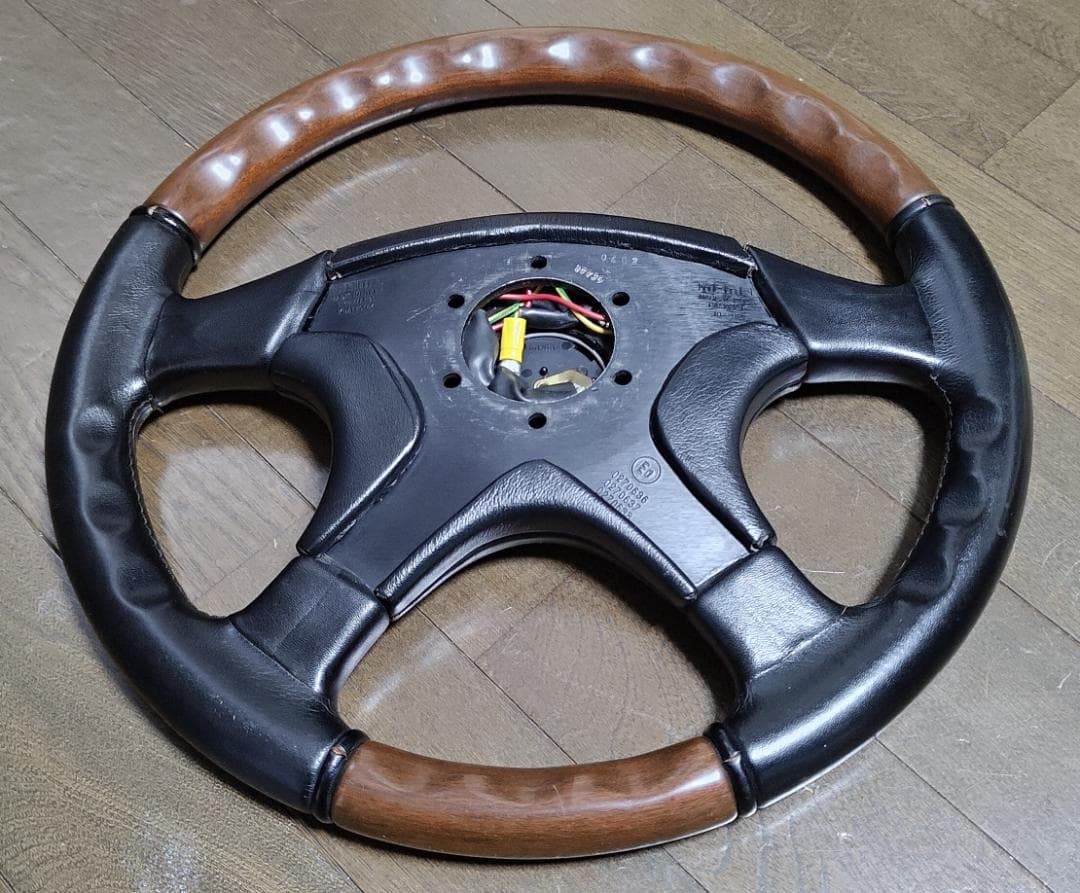 希少☆MOMO オリンピックⅢ ウッドレザーコンビステアリング 360