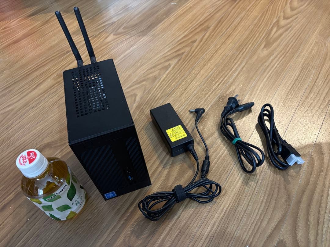 高速起動SSD搭載 DeskMini110 / 8GB / 500GB 小型PC - メルカリ