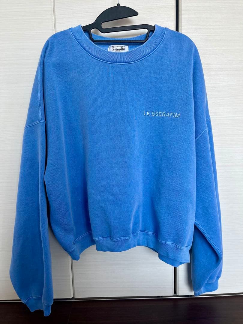 LE SSERAFIM ルセラフィム×ZOZOTOWNのコラボスウェット 青 - メルカリ